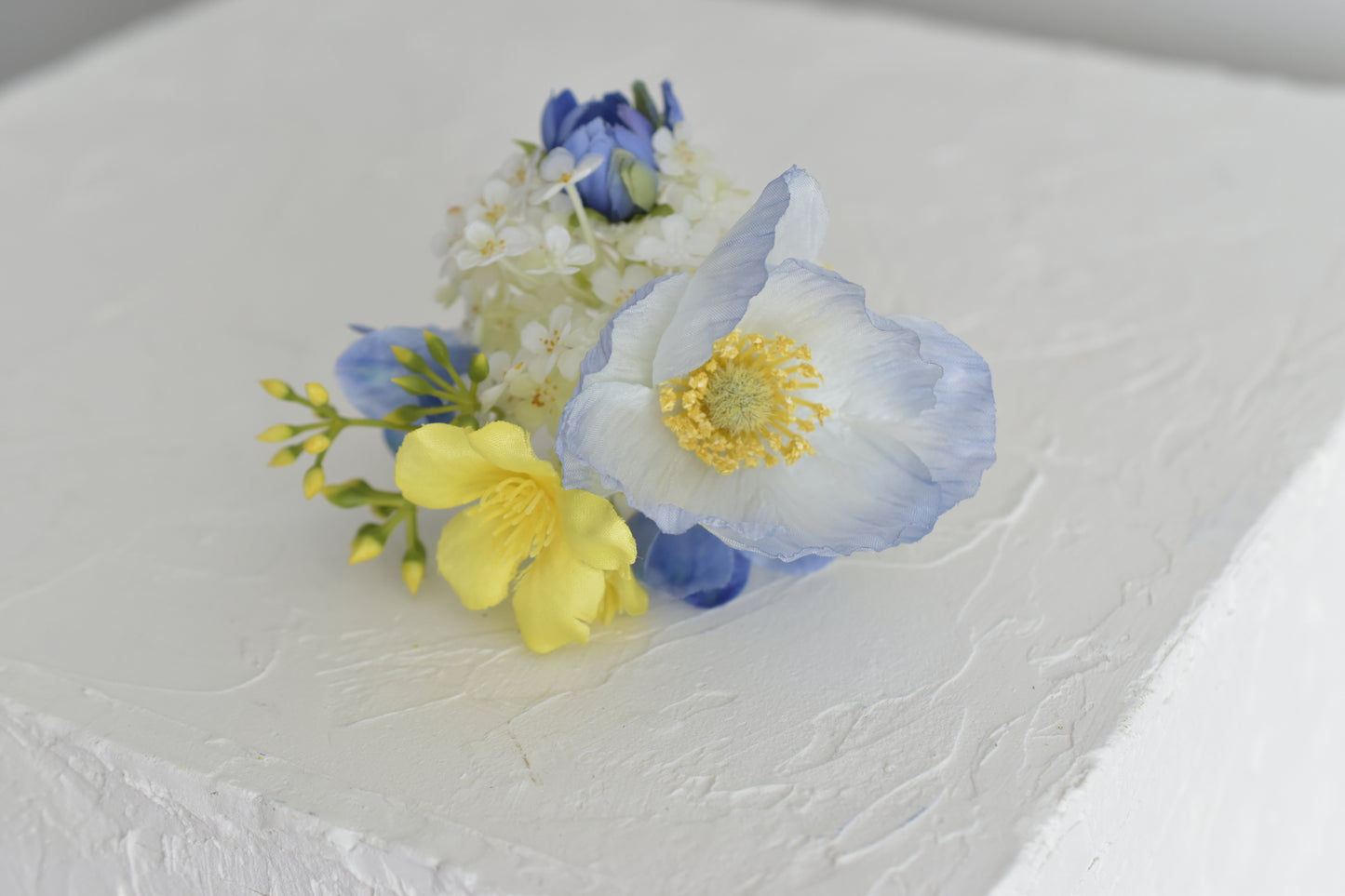 Vivid snowflake| Boutonniere and Wrist Corsage