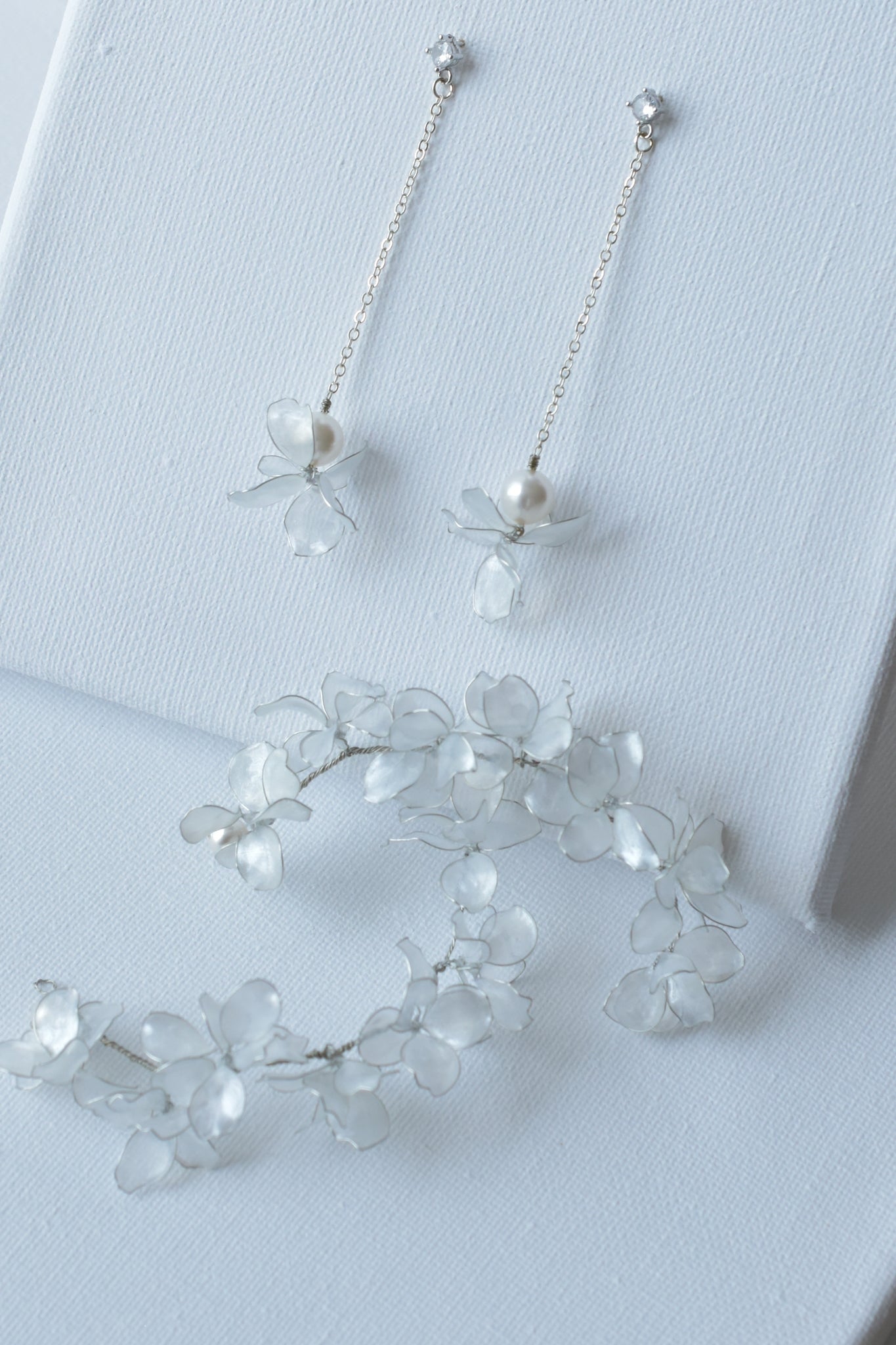 Elara Earrings