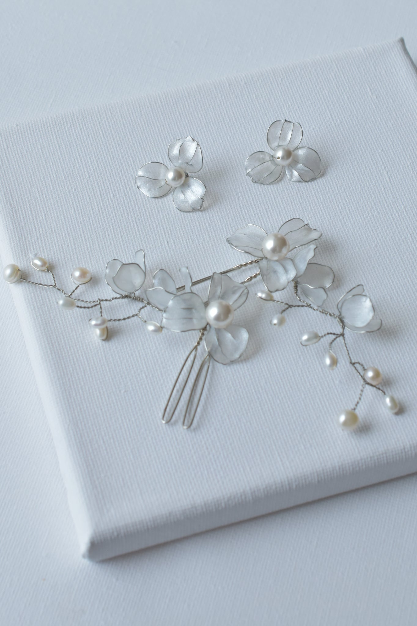 Thea Hair Pins