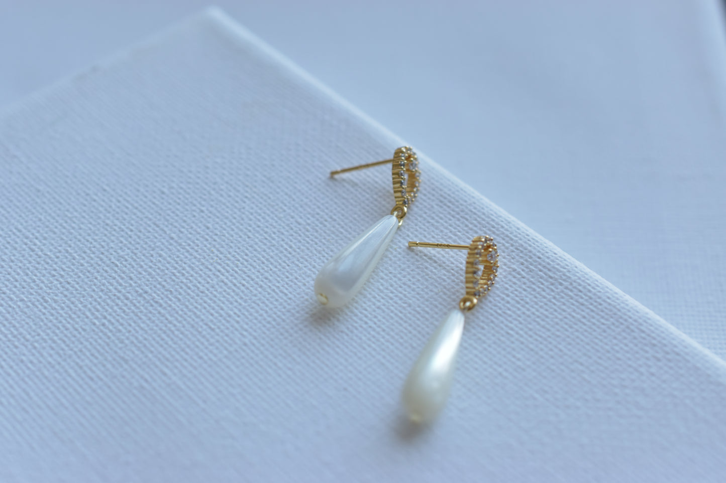Darya Earring