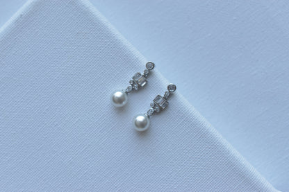 Diane Earring